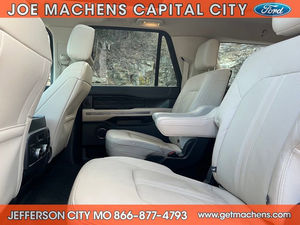 Certified 2022 Ford Expedition Max Platinum image 24