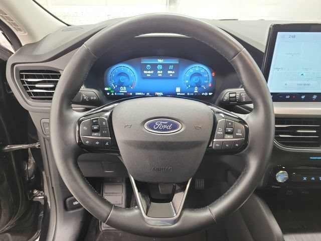 Certified 2025 Ford Escape Platinum AWD/4WD image 22