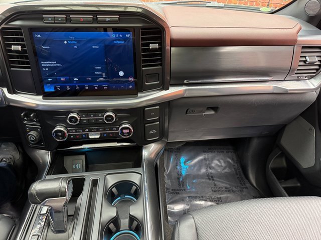 Certified 2021 Ford F150 Lariat w/ Equipment Group 502A High image 17