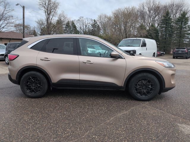 Certified 2020 Ford Escape SE image 2