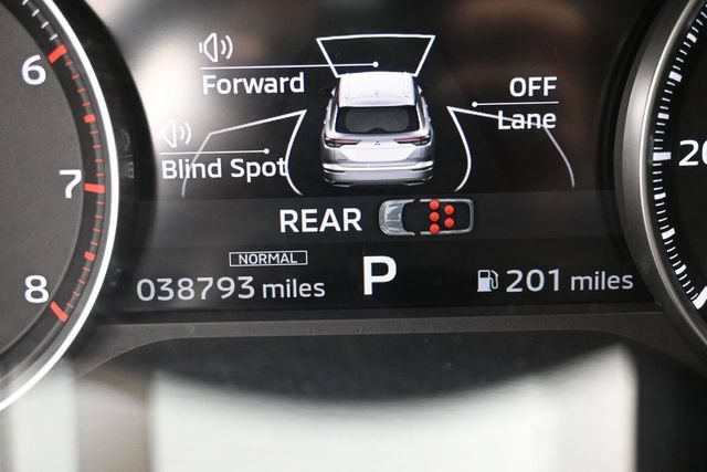 Used 2024 Mitsubishi Outlander SE AWD/4WD image 18