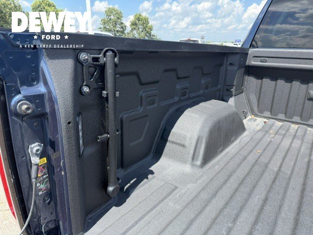 Used 2022 GMC Sierra 1500 Denali w/ Technology Package AWD/4WD image 9