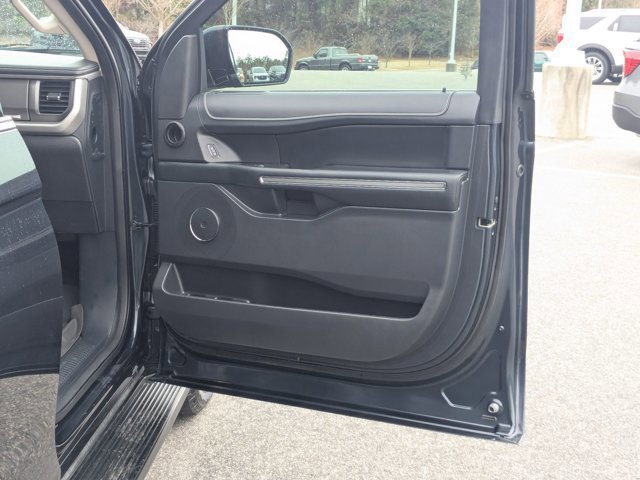 Certified 2024 Ford Expedition XLT image 34