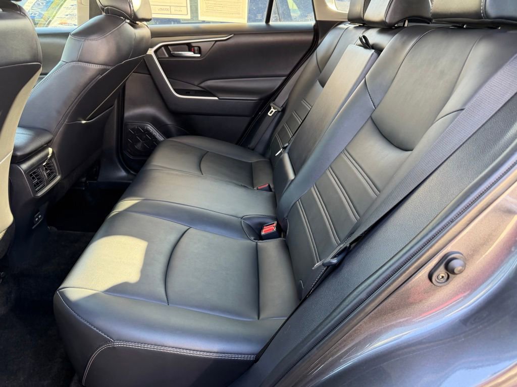 Used 2024 Toyota RAV4 XLE Premium image 30