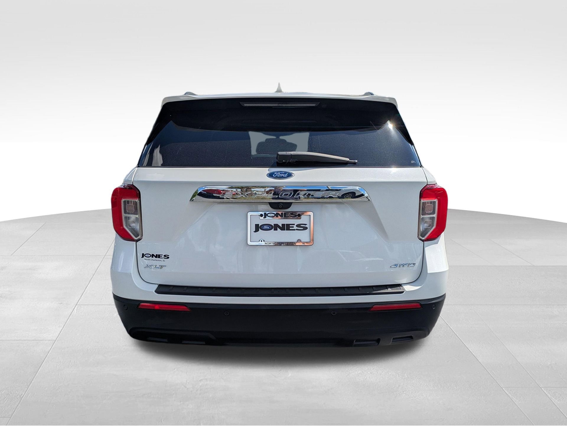 Certified 2023 Ford Explorer XLT AWD/4WD image 7