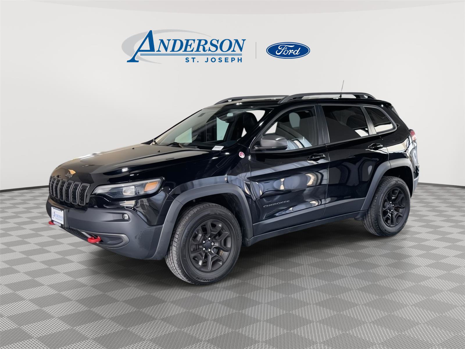 Used 2019 Jeep Cherokee Trailhawk AWD/4WD image 1