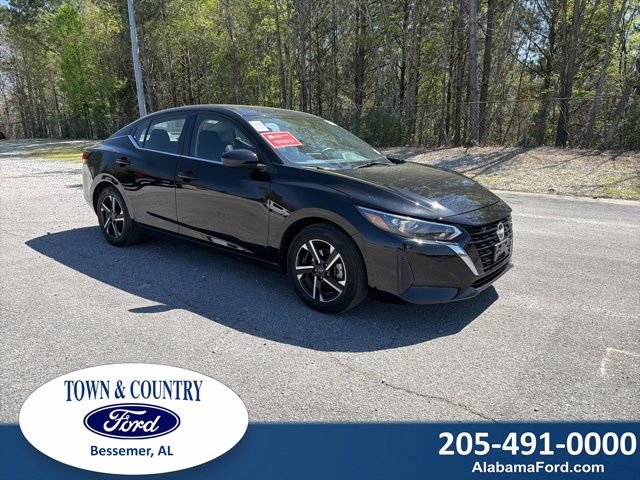 Used 2025 Nissan Sentra SV image 1