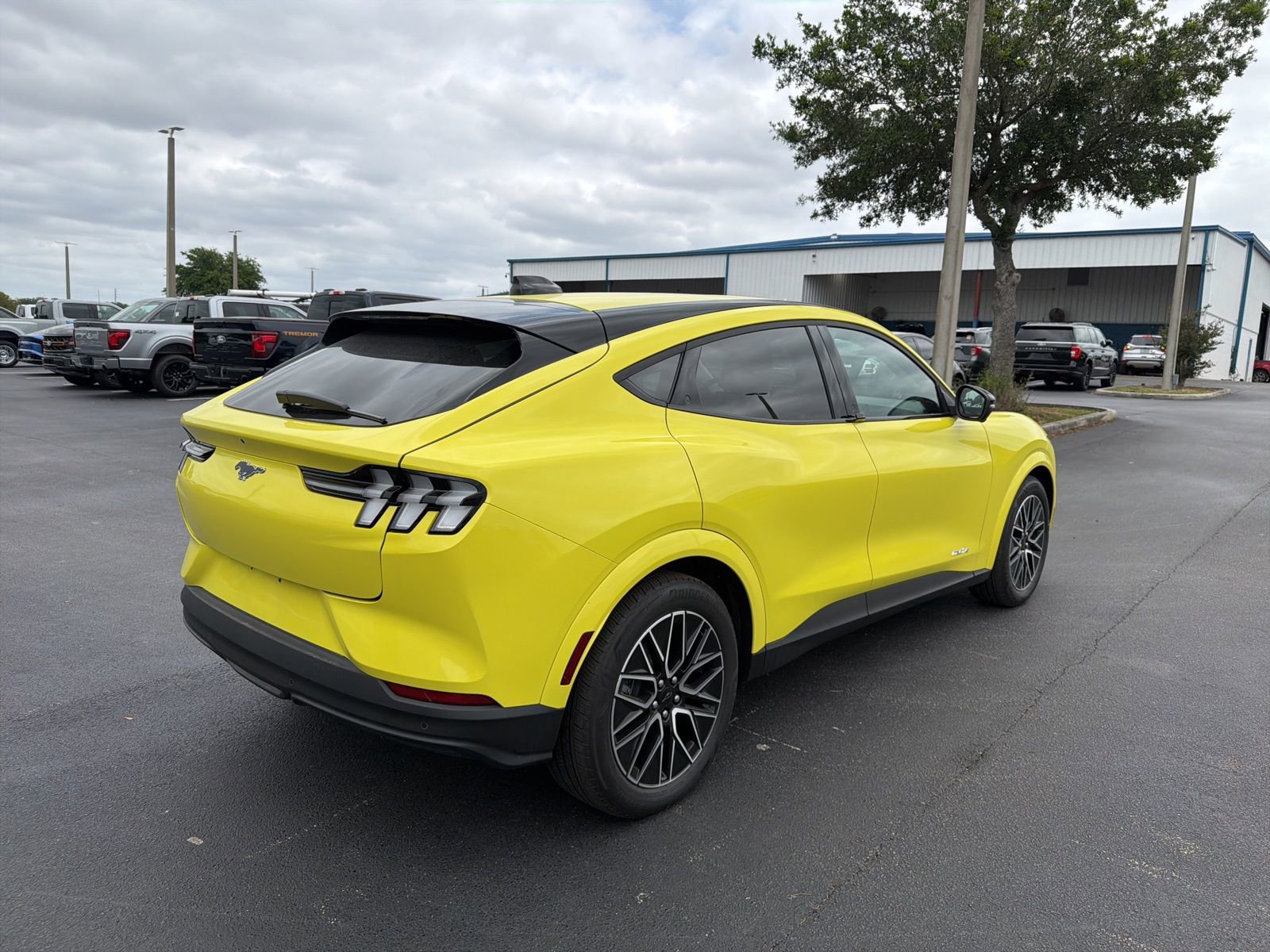 Certified 2025 Ford Mustang Mach-E Premium RWD image 6