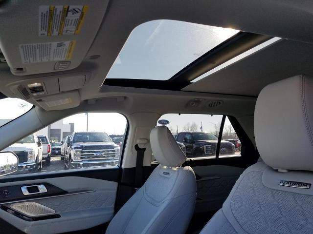 Certified 2025 Ford Explorer Platinum w/ Ultimate Package image 15