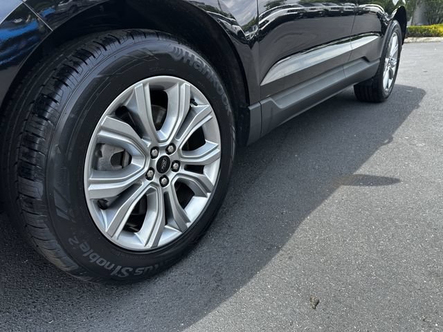 Certified 2023 Ford Edge Titanium AWD/4WD image 12