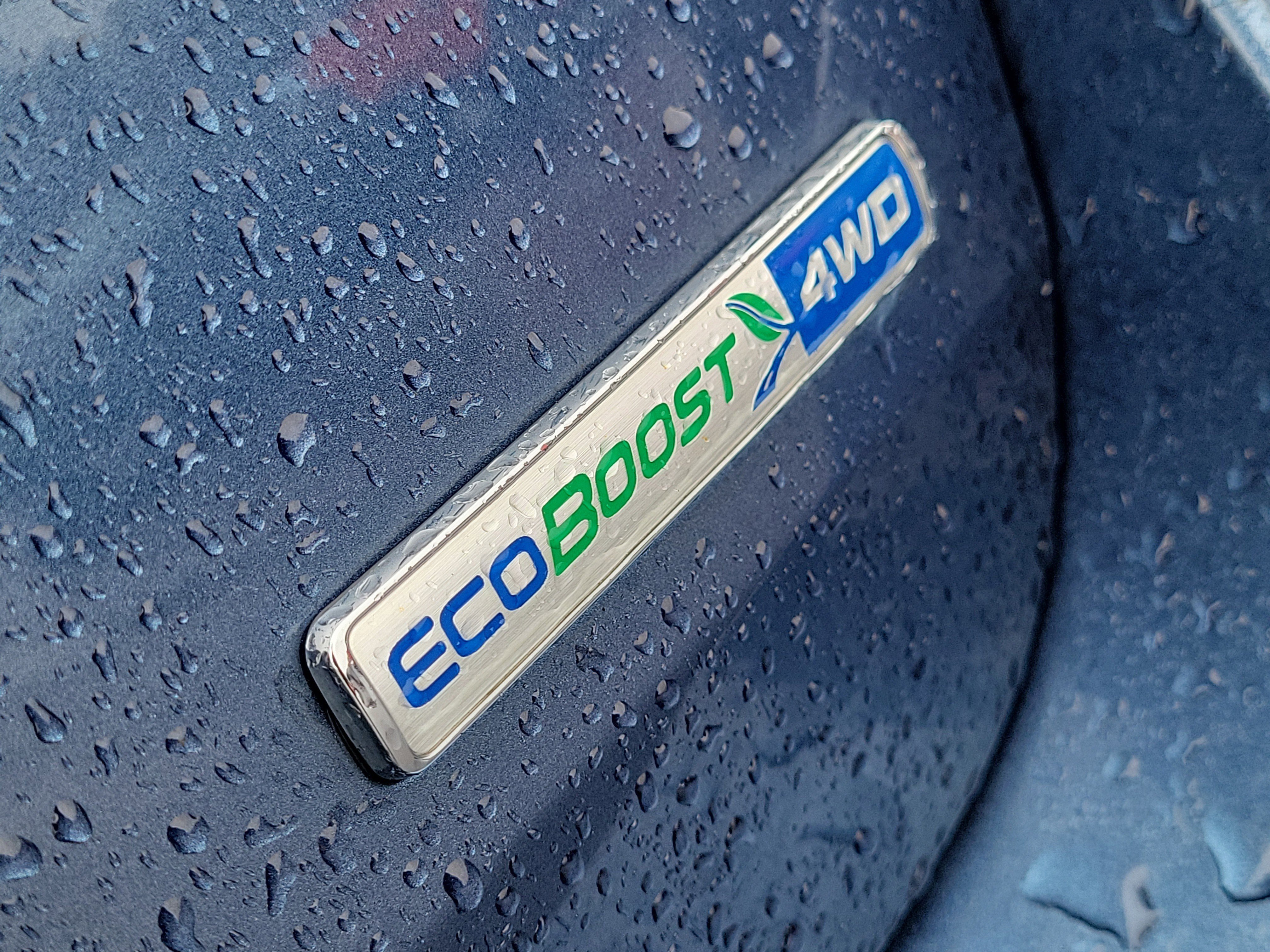 Certified 2020 Ford Explorer XLT w/ Equipment Group 202A image 7