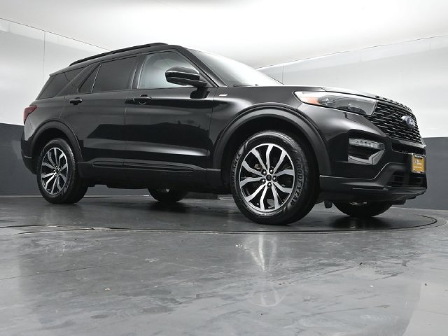 Certified 2024 Ford Explorer ST-Line w/ Class IV Trailer Tow Package AWD/4WD image 35
