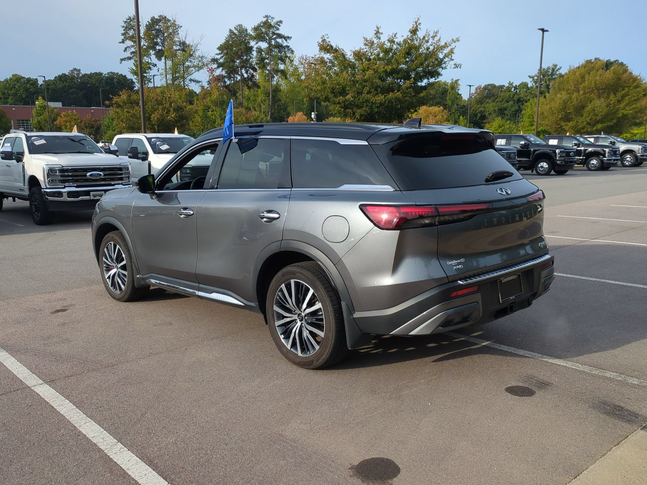 Used 2023 INFINITI QX60 Autograph w/ Cargo Package AWD/4WD image 6