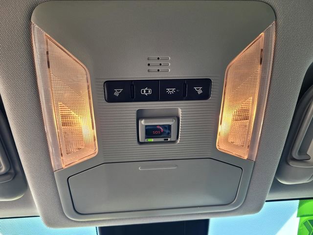 Used 2020 Toyota RAV4 XLE w/ All Weather Liner Package FWD image 17