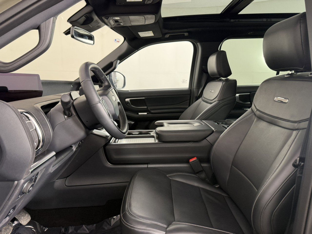 Certified 2025 Ford Expedition Max Platinum w/ Stealth Performance Package image 19