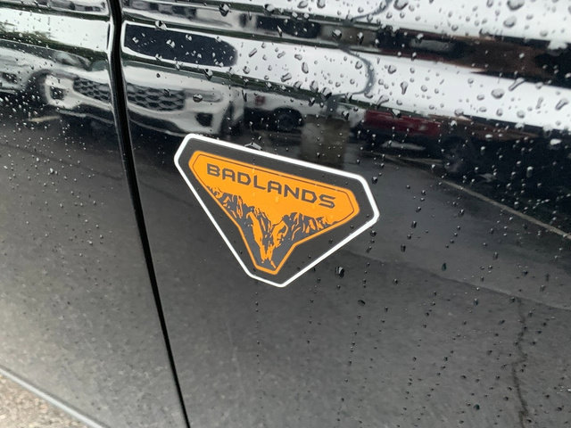 Certified 2025 Ford Bronco Badlands AWD/4WD image 10