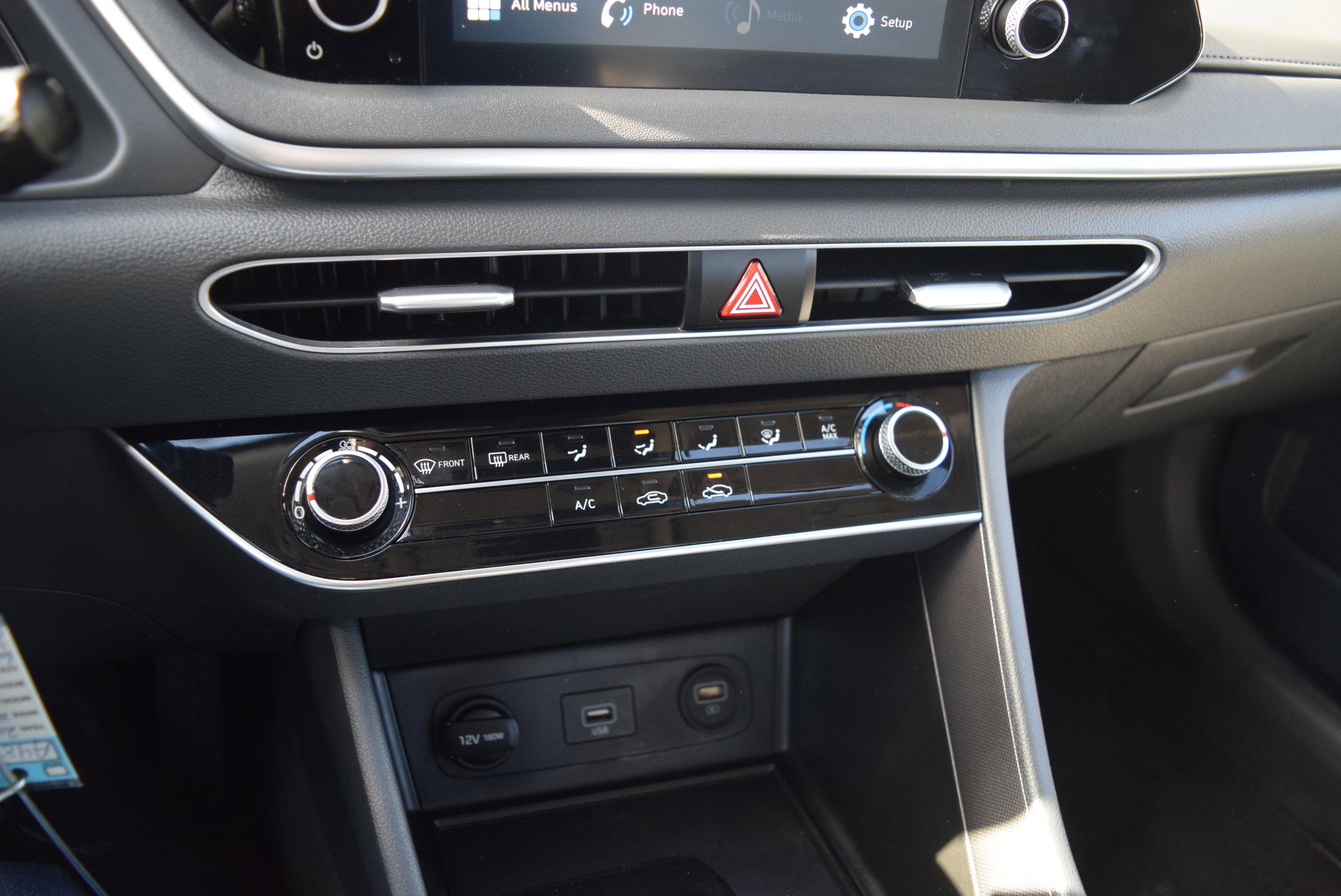 Used 2020 Hyundai Sonata SE w/ Cargo Package FWD image 13