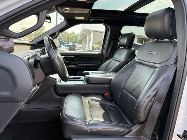 Certified 2025 Ford Expedition Max Platinum w/ Stealth Appearance Package AWD/4WD image 9