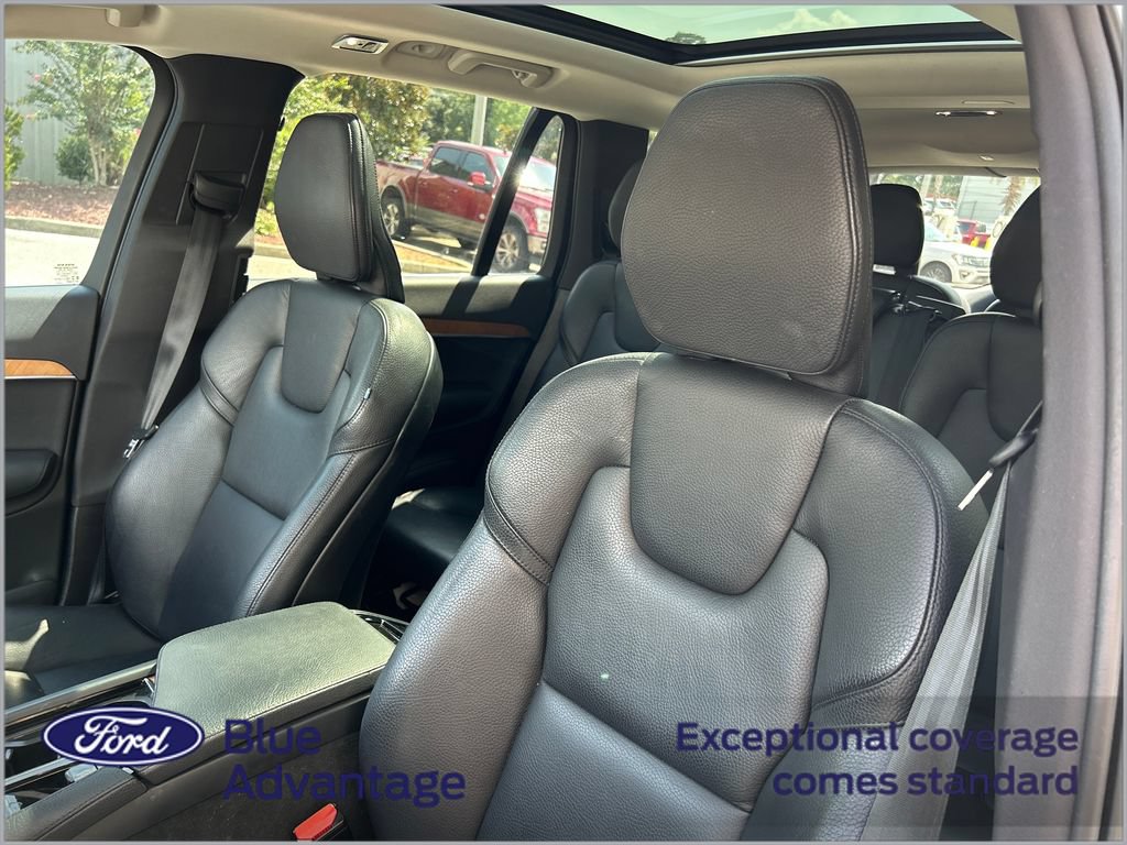 Used 2022 Volvo XC90 T6 Momentum AWD/4WD image 10
