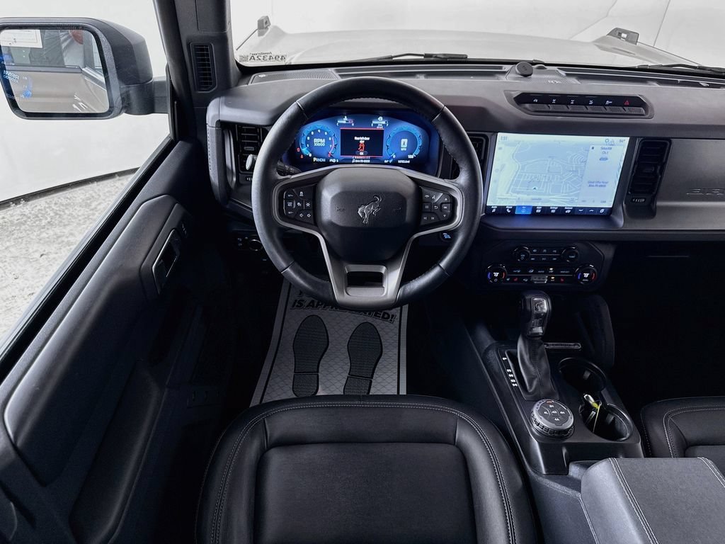 Certified 2025 Ford Bronco Badlands AWD/4WD image 3