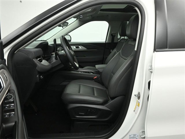 Certified 2025 Ford Explorer Active w/ Active Comfort Package image 26