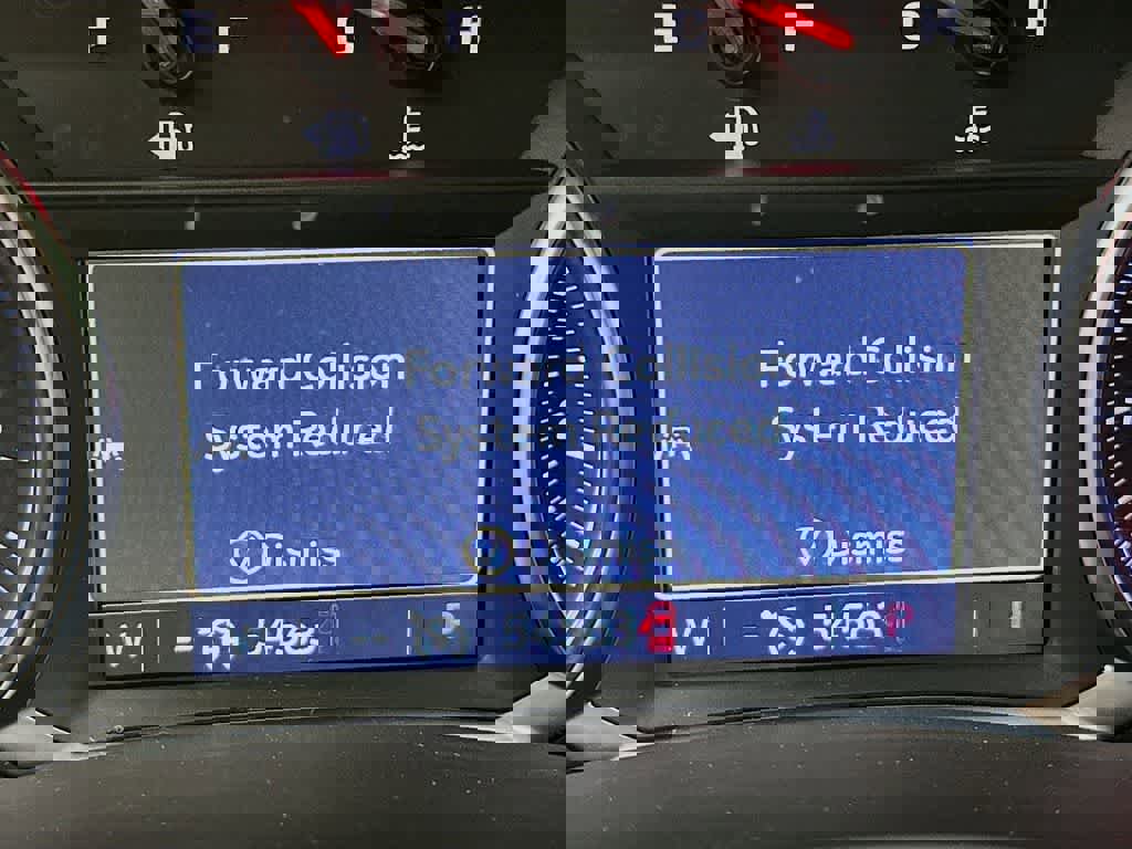 Used 2023 GMC Terrain SLT image 18