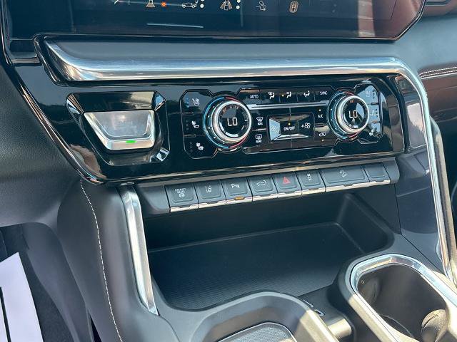 Used 2024 GMC Sierra 3500 Denali Ultimate AWD/4WD image 36
