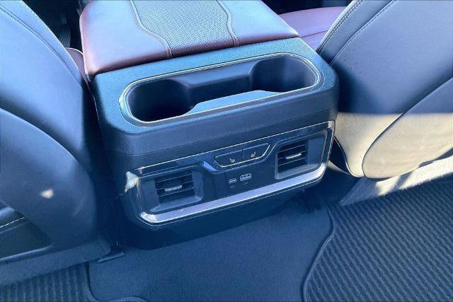 Used 2023 GMC Sierra 1500 Denali Ultimate AWD/4WD image 35