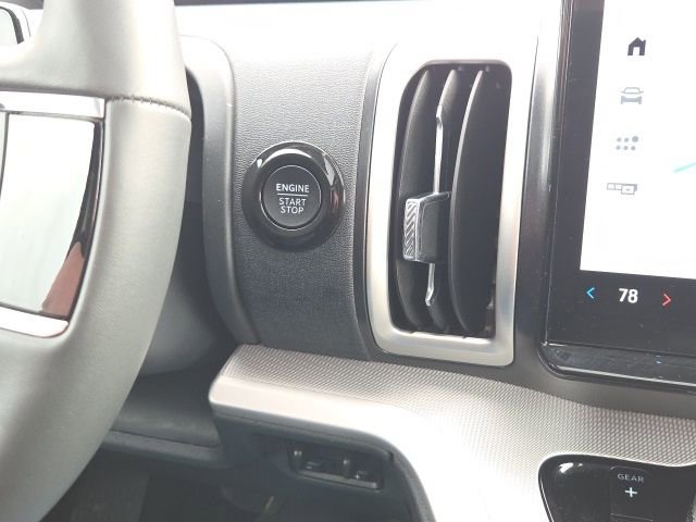 Certified 2025 Ford Expedition Max Active image 39