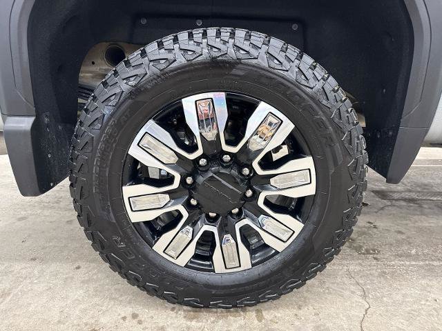 Used 2024 GMC Sierra 2500 Denali w/ Technology Package AWD/4WD image 10