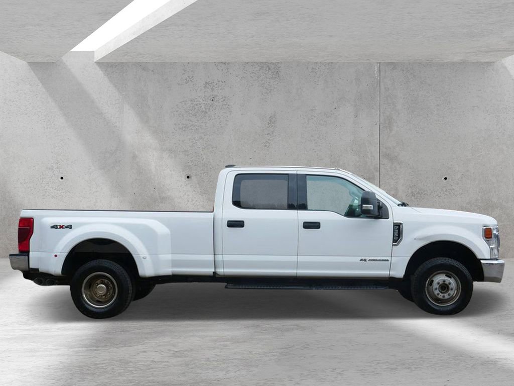 Certified 2020 Ford F350 XLT AWD/4WD image 2