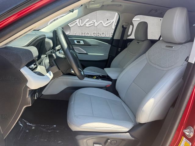 Certified 2025 Ford Explorer Platinum w/ Ultimate Package AWD/4WD image 20