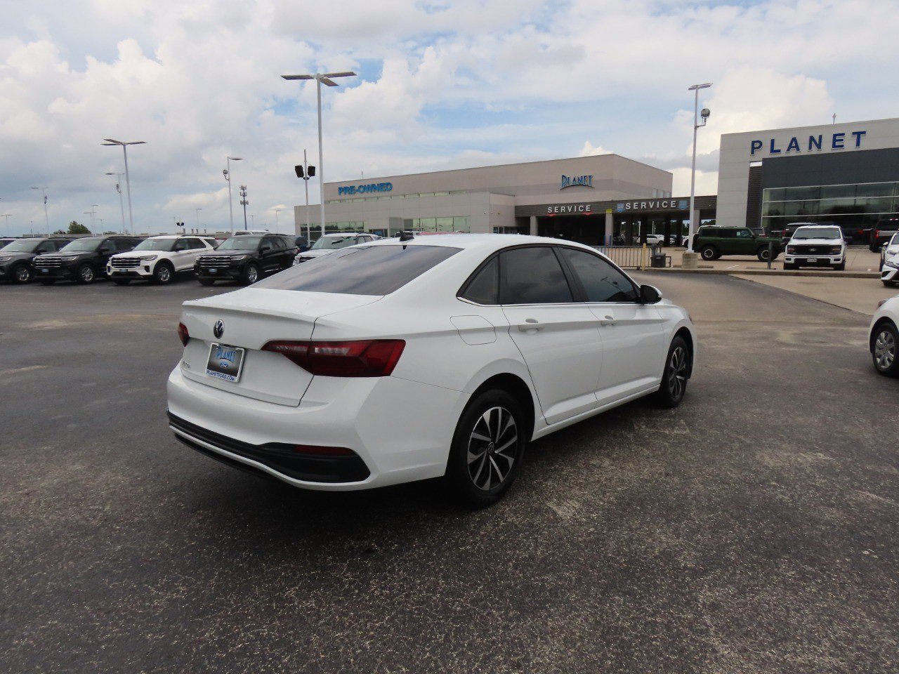 Used 2024 Volkswagen Jetta S image 5