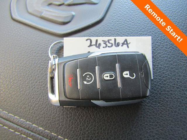 Used 2023 RAM 1500 Laramie AWD/4WD image 19