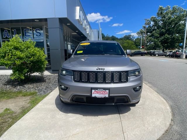 Used 2020 Jeep Grand Cherokee Altitude AWD/4WD image 3