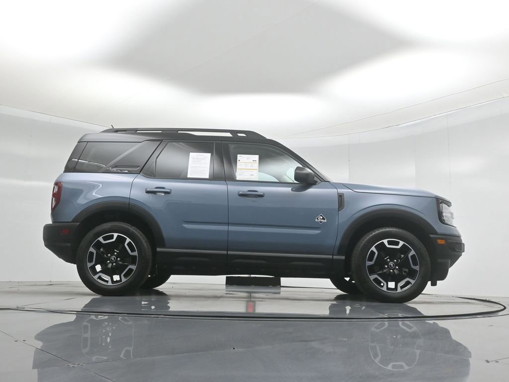Certified 2024 Ford Bronco Sport Outer Banks w/ Tech Package image 9
