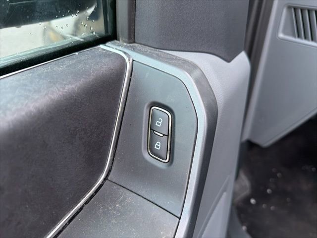 Certified 2025 Ford F150 XLT w/ Equipment Group 301A Standard image 19