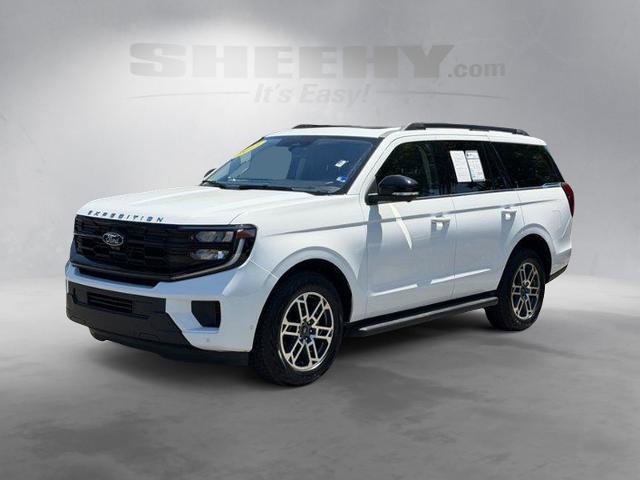 Certified 2025 Ford Expedition Active AWD/4WD image 17