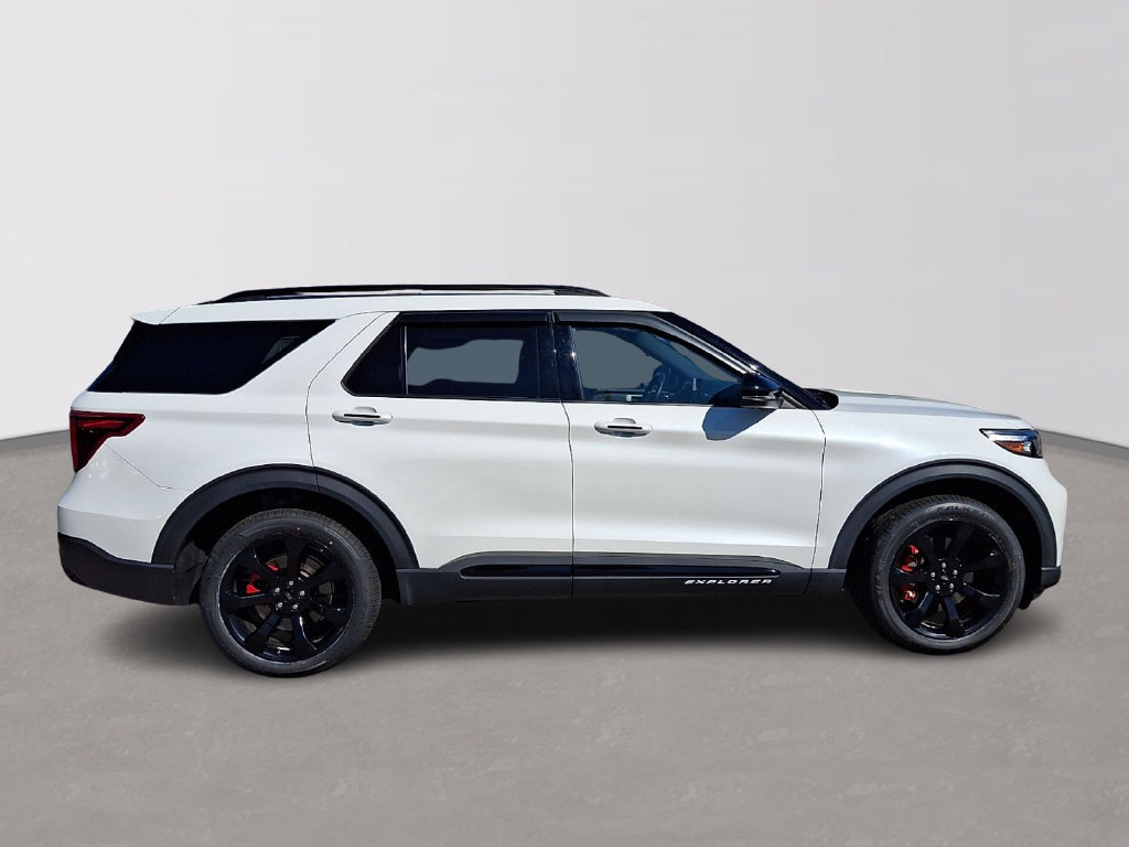 Certified 2023 Ford Explorer ST w/ Equipment Group 401A AWD/4WD image 7
