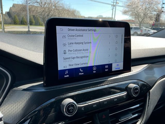 Certified 2022 Ford Escape SEL w/ SEL Stealth AWD Package image 22