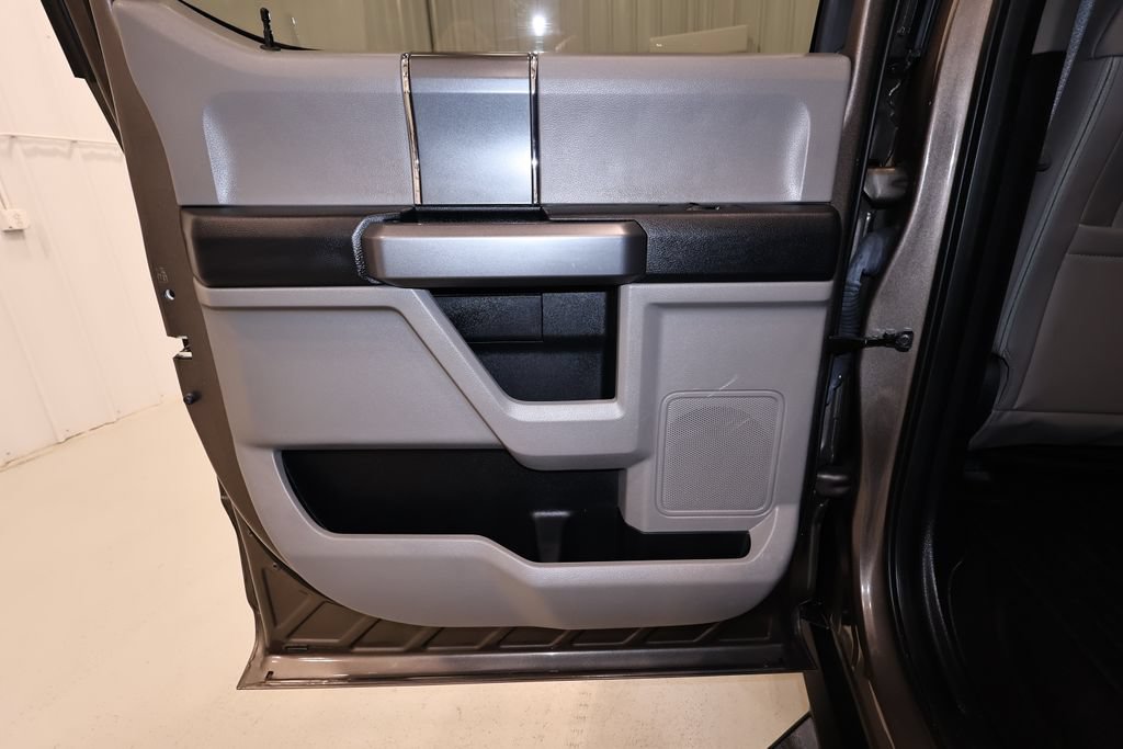 Certified 2018 Ford F150 XLT w/ Equipment Group 302A Luxury AWD/4WD image 15