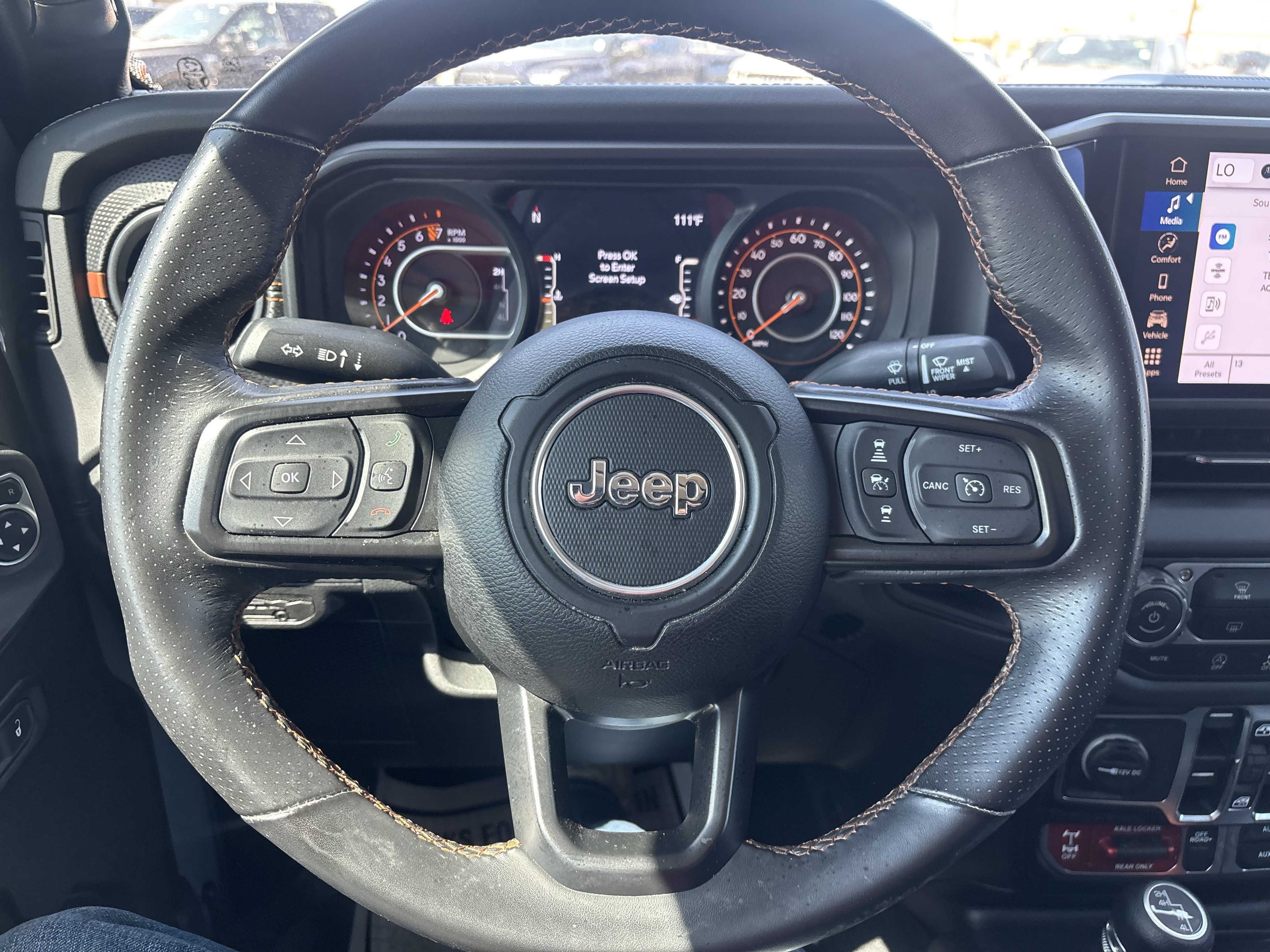Used 2025 Jeep Gladiator Mojave AWD/4WD image 26