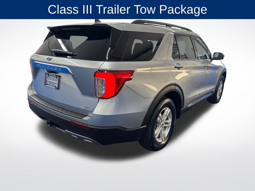 Certified 2021 Ford Explorer XLT w/ Equipment Group 202A AWD/4WD image 5