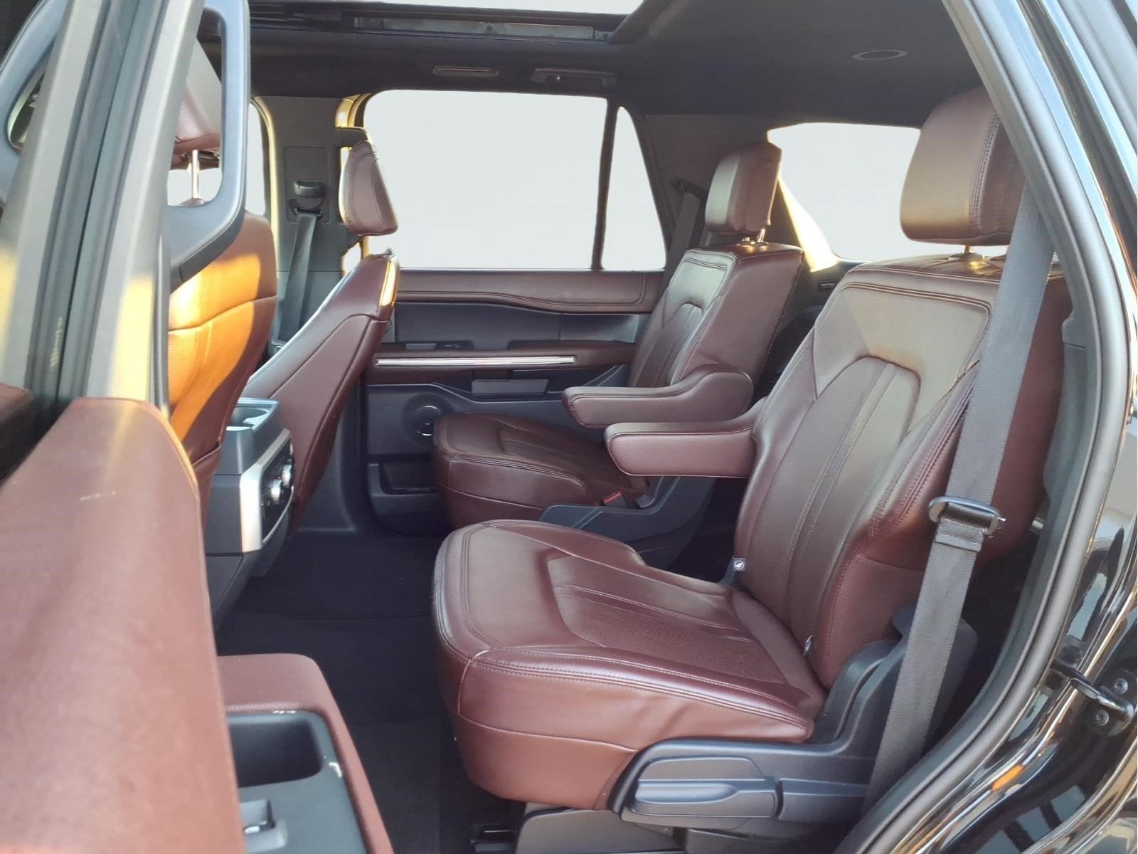 Certified 2024 Ford Expedition Limited AWD/4WD image 15