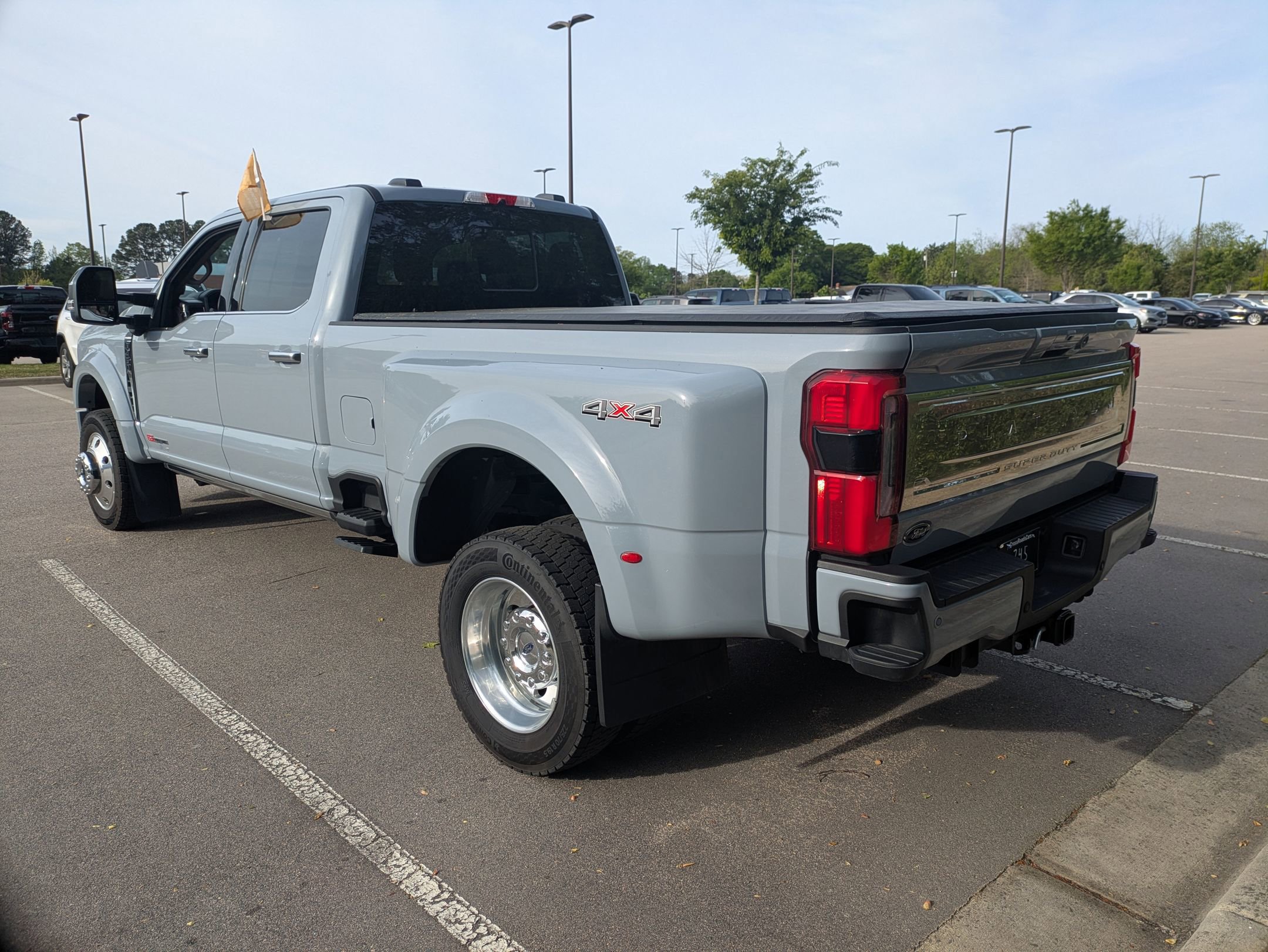 Certified 2025 Ford F450 Platinum w/ Platinum Plus Package AWD/4WD image 6