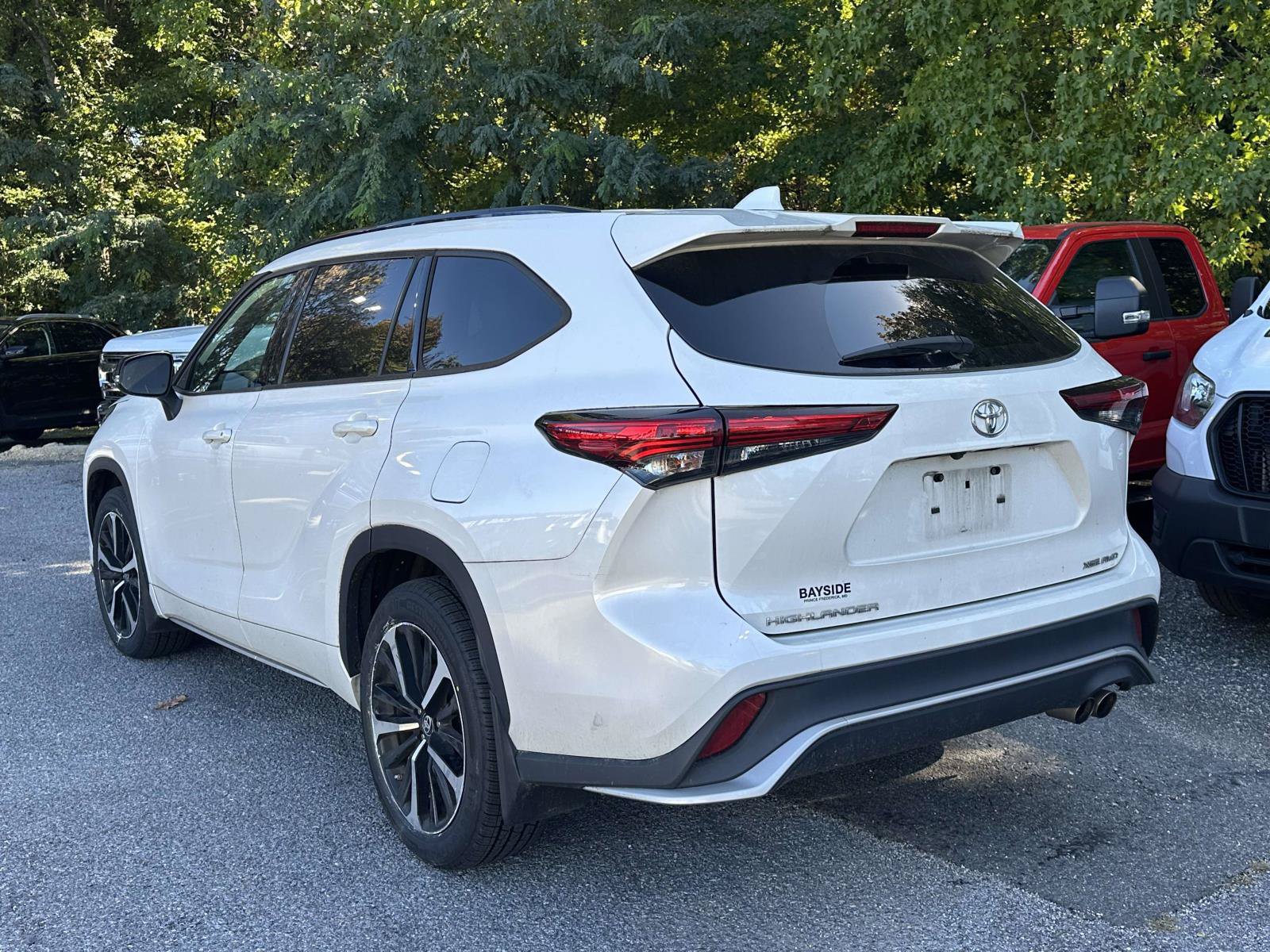 Used 2021 Toyota Highlander XSE AWD/4WD image 5