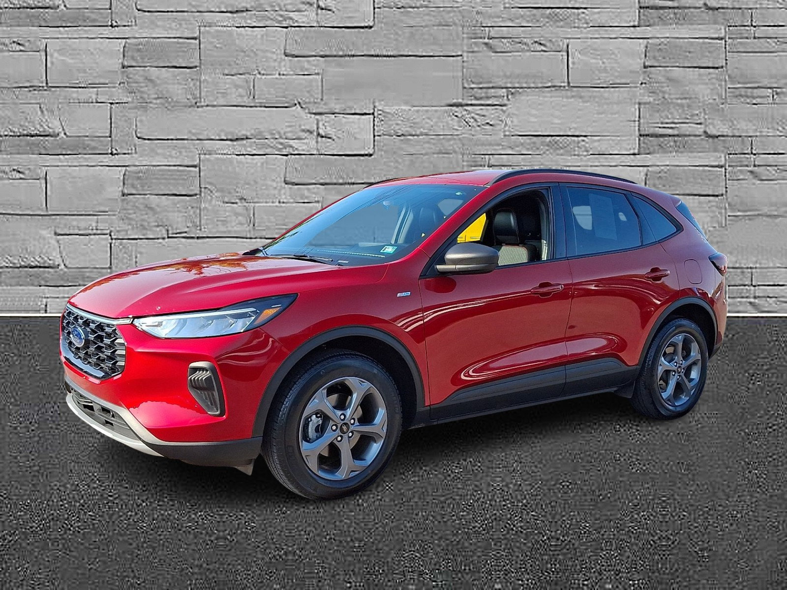 Certified 2025 Ford Escape ST-Line w/ Tech Pack #1 AWD/4WD image 5