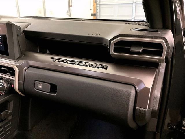 Used 2025 Toyota Tacoma TRD Off-Road w/ TRD Off Road Upgrade Package AWD/4WD image 15