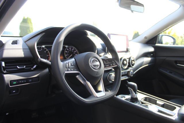 Used 2024 Nissan Sentra SV FWD image 11