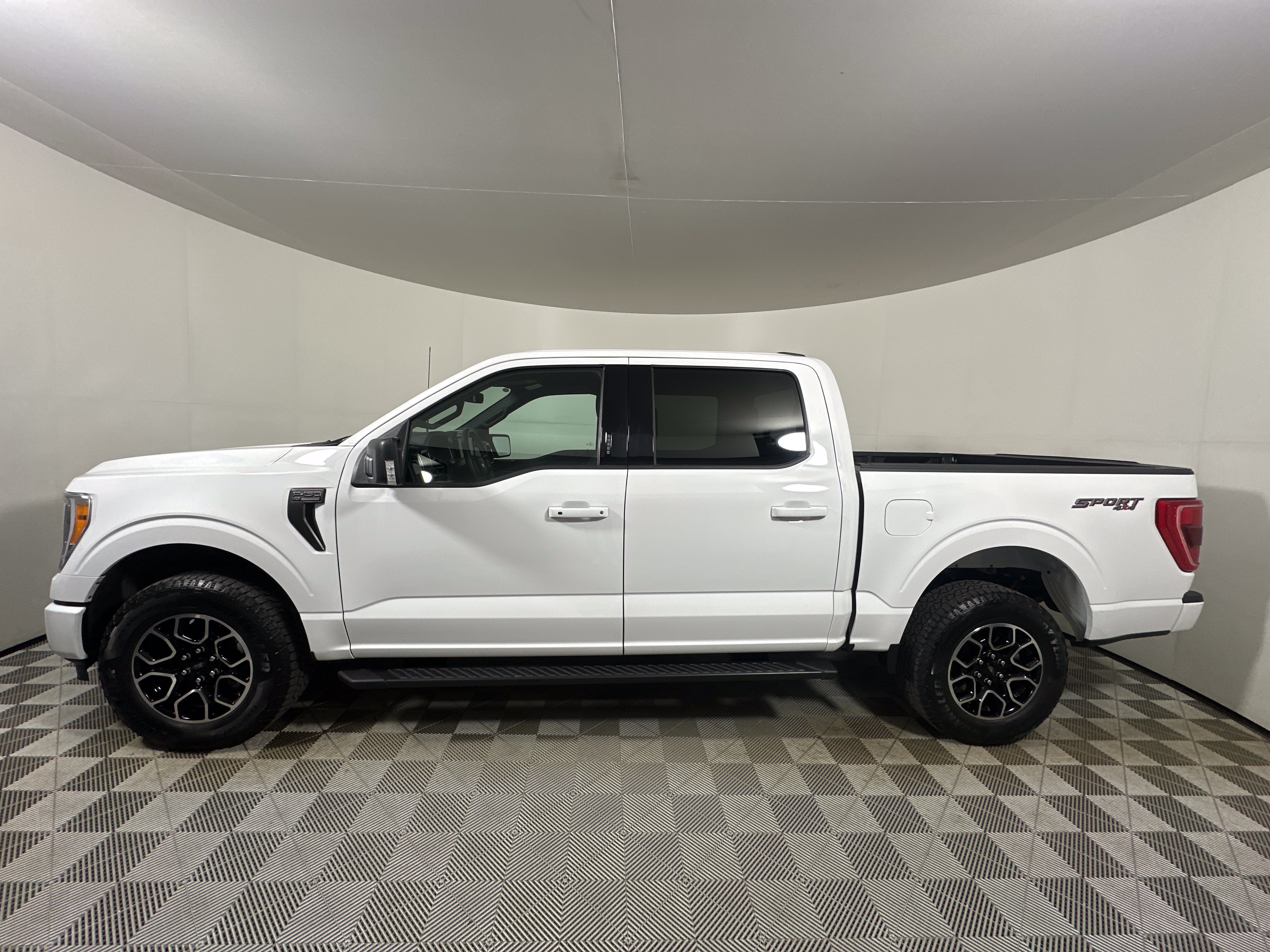 Certified 2023 Ford F150 4x4 SuperCrew image 4